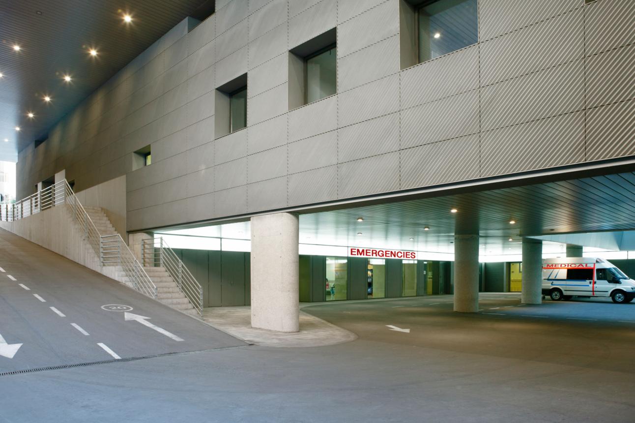 Parking Area with Free Wi-Fi